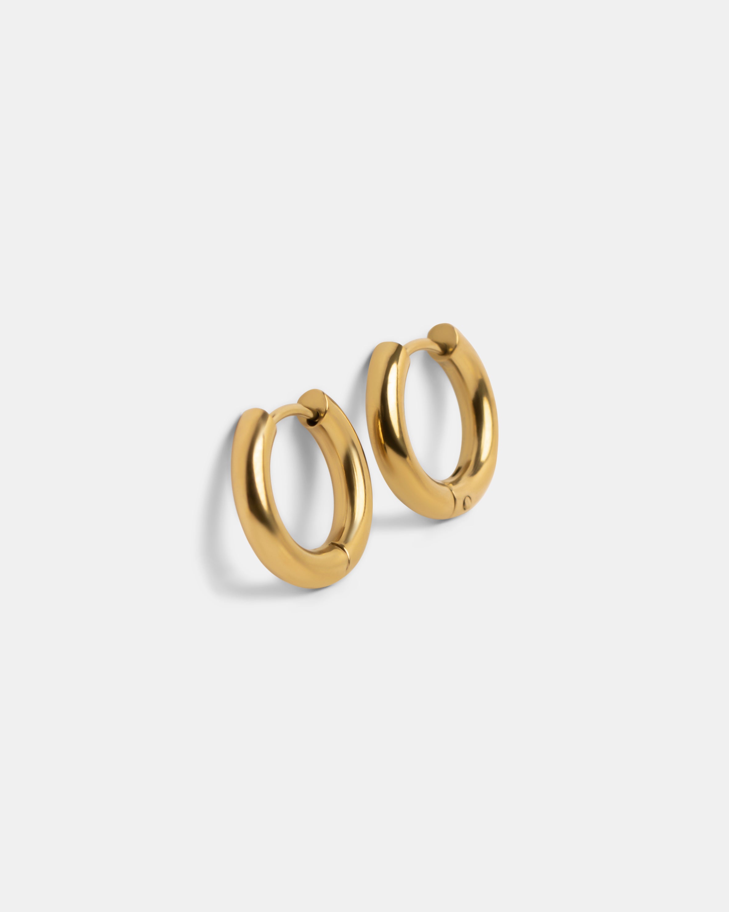 Myra Hoops