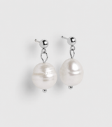 Delani Jewelry Oma Earrings in Silver – Waterproof, Tarnish-Proof Pearl Drop Earrings with Lifetime Color Warranty