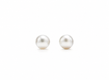 Delani Jewelry's Satya Pearls Earrings are waterproof, tarnish-proof and have a lifetime color guarantee. 