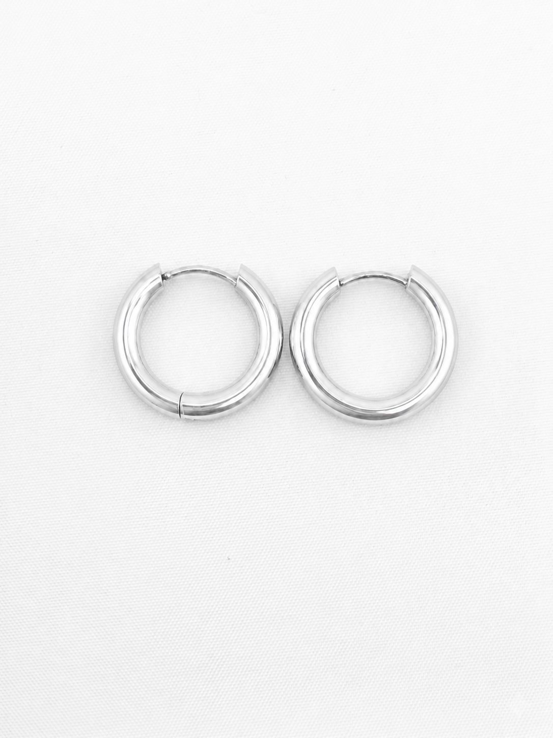 Myra Hoops